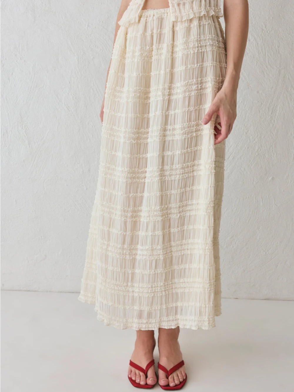 Cream Textured Short-Sleeve Shirt and Skirt Set with Front Keyhole - Picture 2 of 6